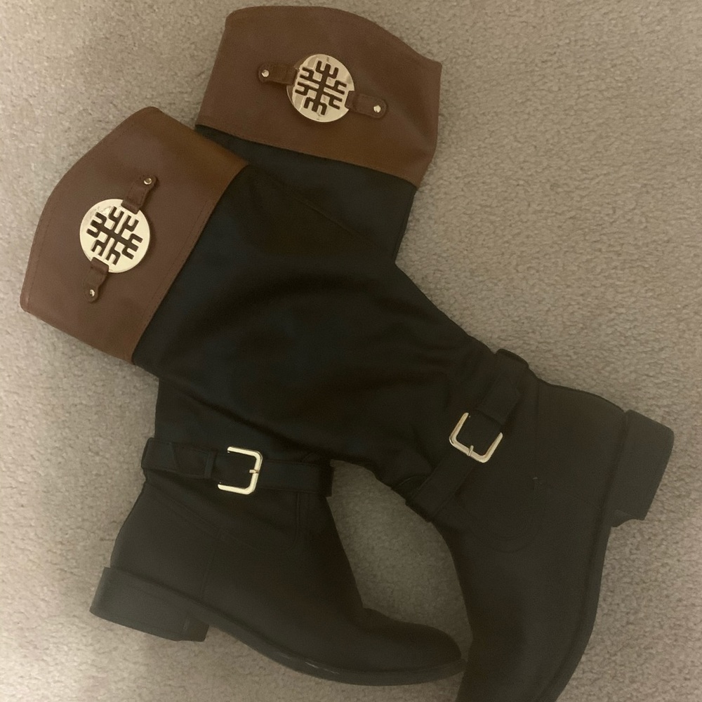 🖤🤎🖤Black and Tan boots